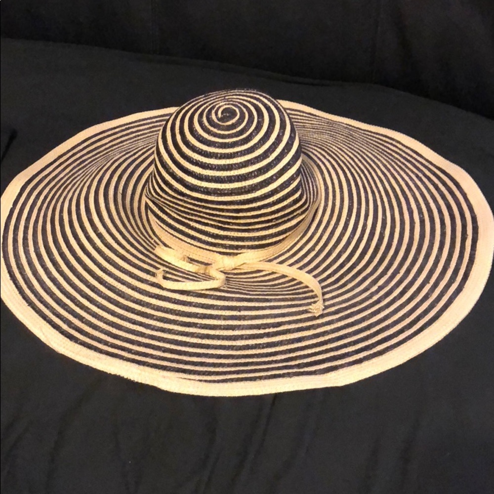 Beach floppy straw sun hat 22”diameter